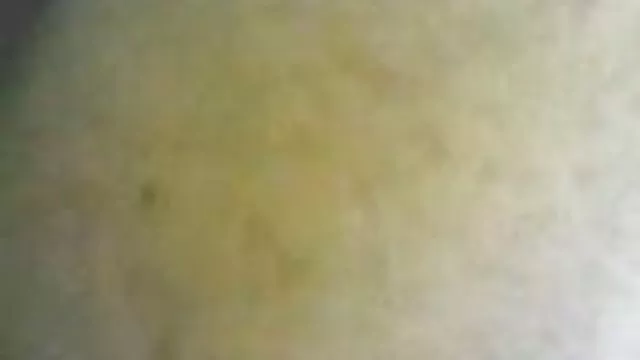 年轻的婴儿第一次在肛门乱搞