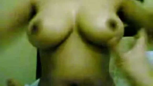 激情的矿石美女崇拜黑人成员和乱搞黑人