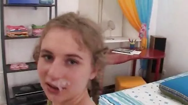 红头发的美女与一个大屁as乱搞肛门