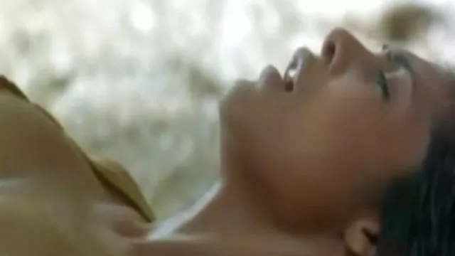 布鲁内特玛丽简搞砸自己与橡胶迪克和吸出一个家伙的鸡巴
