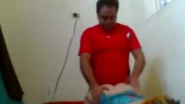 苗条黑发舔努斯成熟罗科·西夫雷迪和乱搞